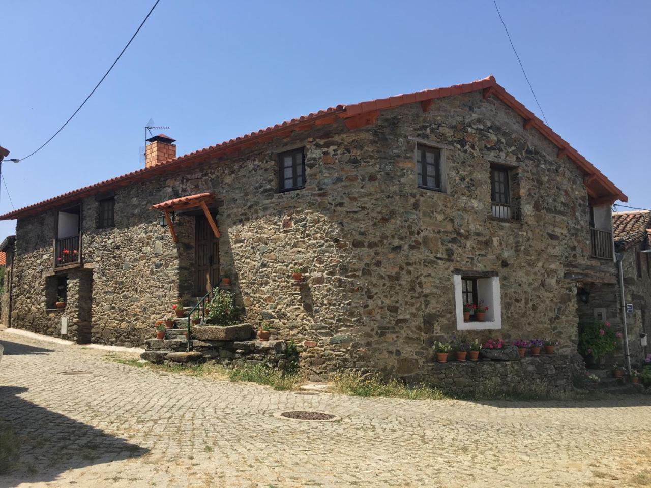 בית הארחה Bragança 	Casa Da Bica Gondesende מראה חיצוני תמונה