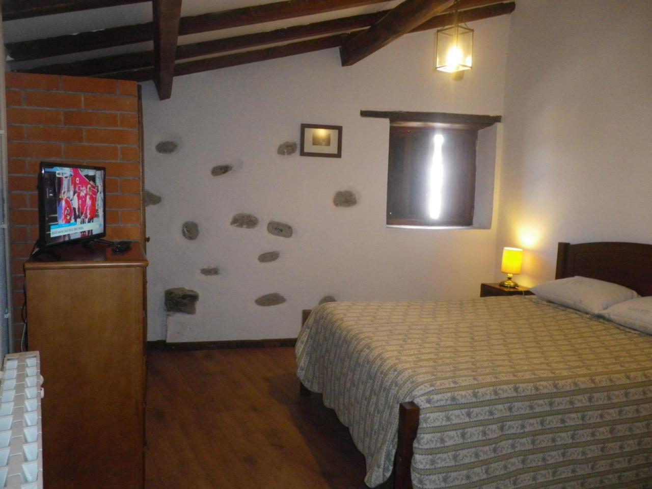 בית הארחה Bragança 	Casa Da Bica Gondesende מראה חיצוני תמונה